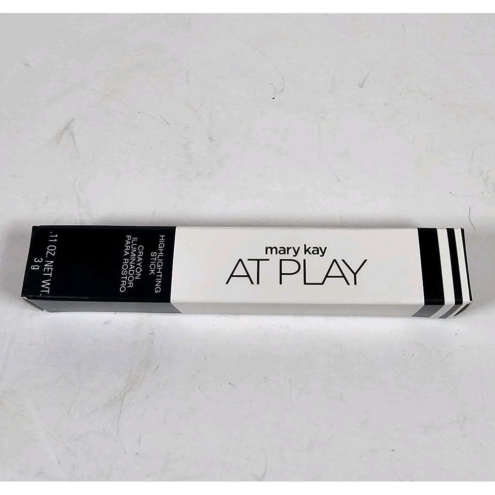 New In Box Mary Kay At Play Rose Gold Highlighting Stick #120915